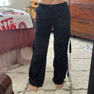 Aeropostale Black Low-Rise Cargo Pants